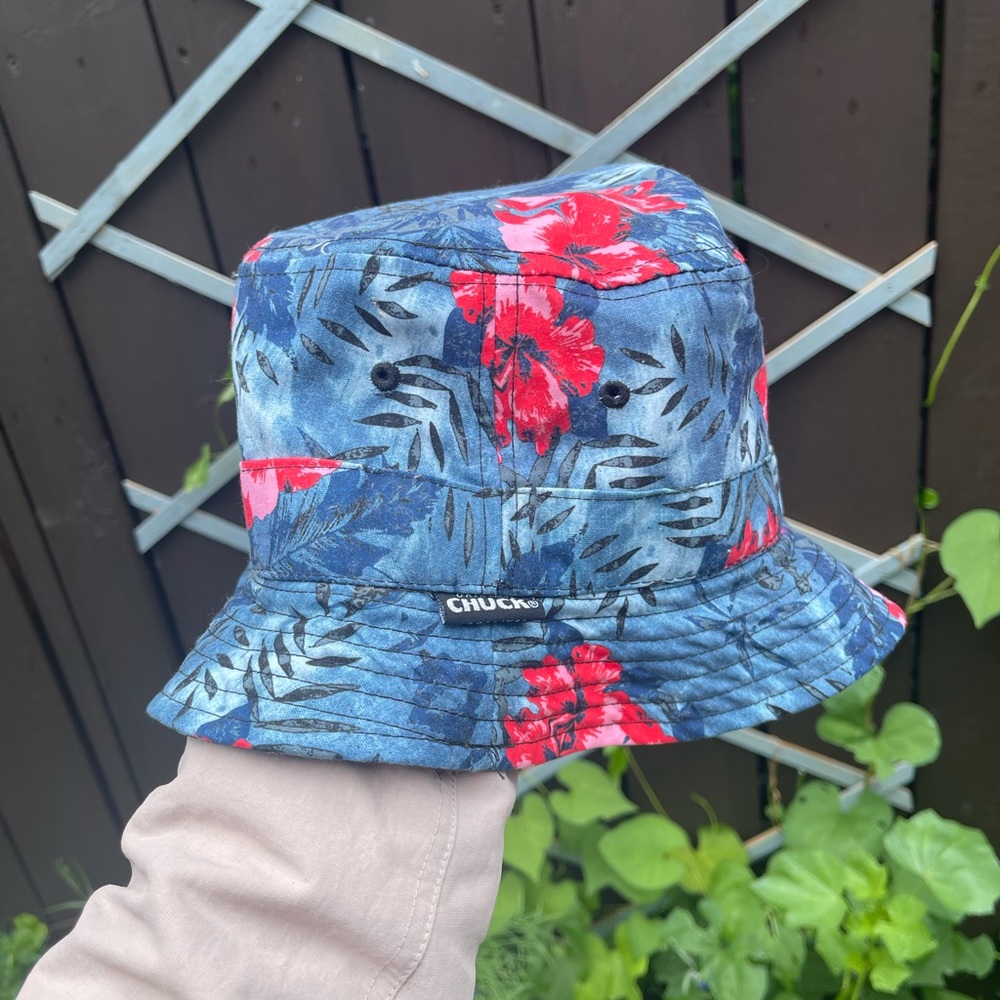 Original Chuck Bucket Hat Hibiscus Print